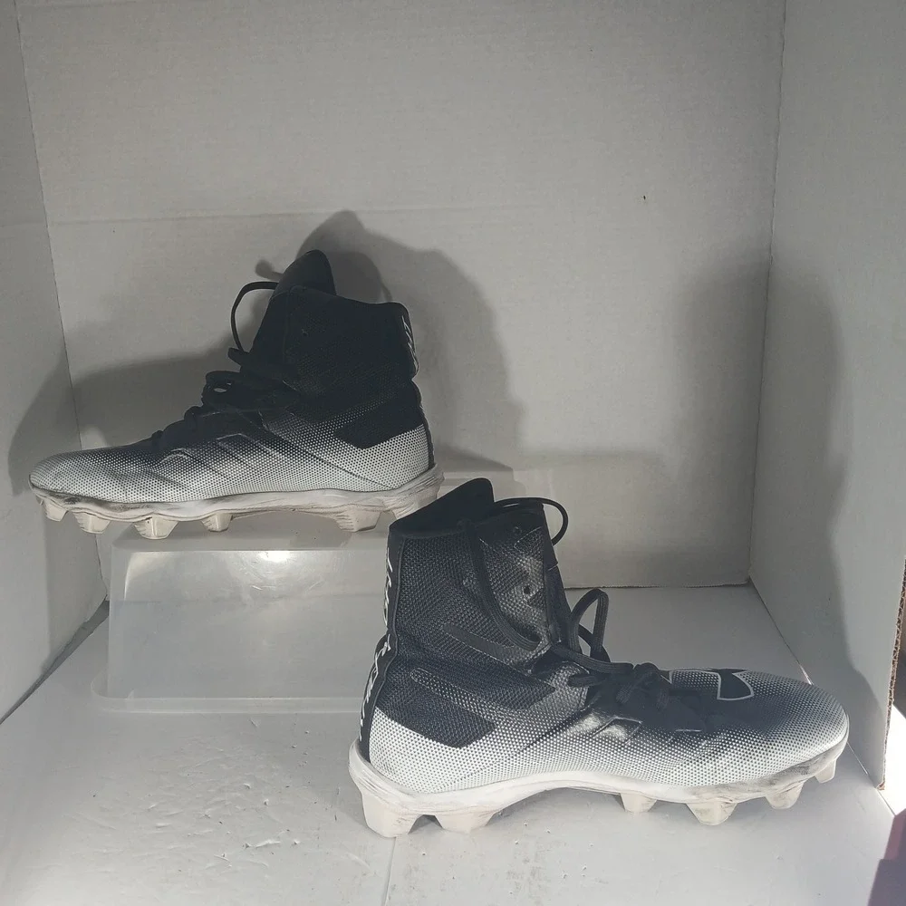 Under Armour Highlight RM Football Cleats 9 Black White High Top Gridiron Sports